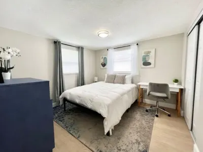 Cozy Remodeled House! Hotels near Ridge Road Shopping Center