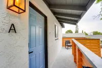 Beautiful 2 BR Home w/ Garage Parking On Premises