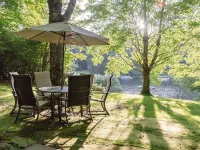 Lakefront Retreat in Quite Cove on Luxurious Lake Toxaway Hotels in Hogback