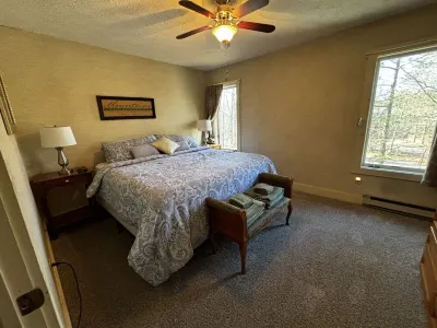 Cozy ski retreat on Jack Frost Mountain, just 10-minute walk to ski office! Hotels near The Poconos Farm Market