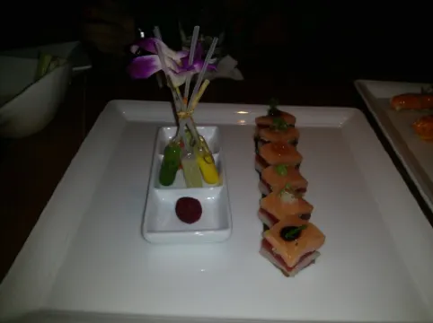 Premier Ocean View! King Luxury Bed, A/C, Clean, Cozy, Updated, Wifi, Beach Gear