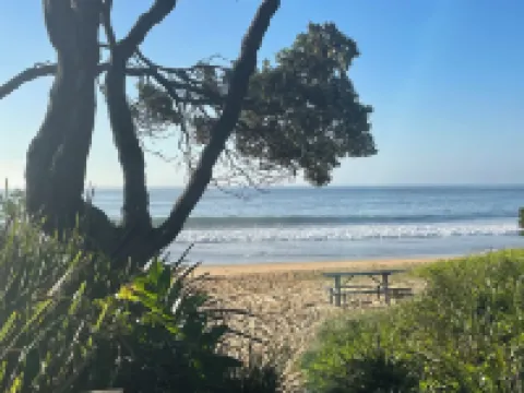 Frida's by the Sea Beach House Hotels in Red Head