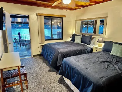Dock Holiday at Arizona Shores-Parker AZ Private Riverfront Home.  7th NT Free
