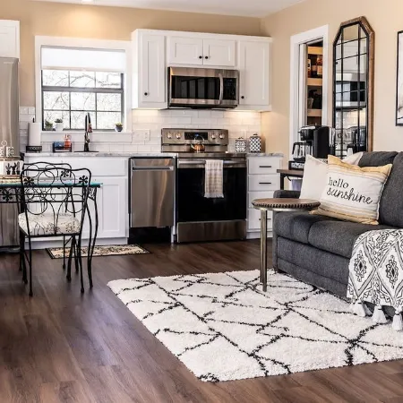 The Eagle's Nest:  A Charming Oasis Minutes from Decatur Square