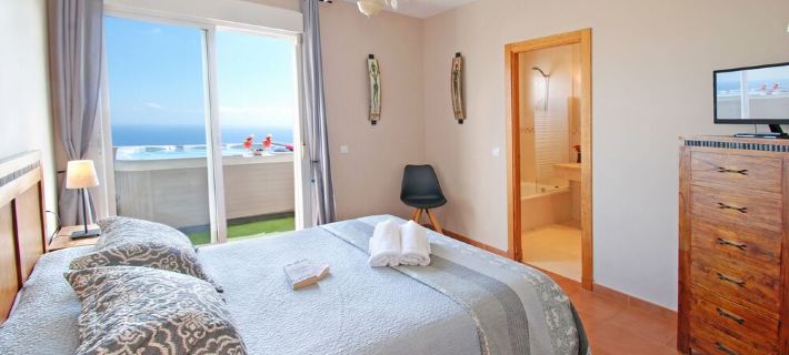 Sea View Penthouse with Private Jacuzzi & Huge Terrace – Cala 4 Hotels in Mijas