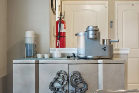 Tulsa's Best Bailey House! Near TU, and Downtown Отели рядом с достопримечательностью «Expo Square»