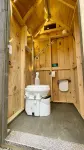 Camp Newbury: 100% off grid. 2 log cabins, pavilion, trails and shooting range. Hotels near Target