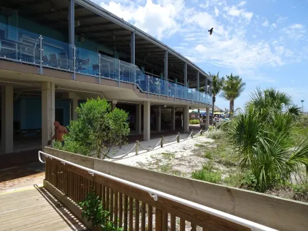 BOOK YOUR DREAM HOME FOR YOUR DREAM VACATION IN VENICE Отели в г. Венис