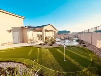 Beautiful Mesquite Pool House heated pool & spa