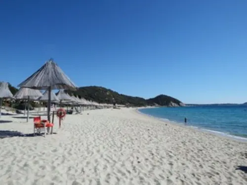 Sea Front Villino (30 mt.C from the Sea) Iun R3733. Property Name Villino 3