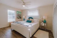 Villa Capri, 1/2mi to EsteroBay & Coconut Point ☀ Pet friendly✔ Hotels near Lover's Key State Park beach