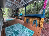Jungle Cabin with private bathrooms TA-154-746-2656-01 Hotels in Captain Cook