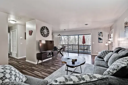 Tunnel Vision trails retreat - bike in/out