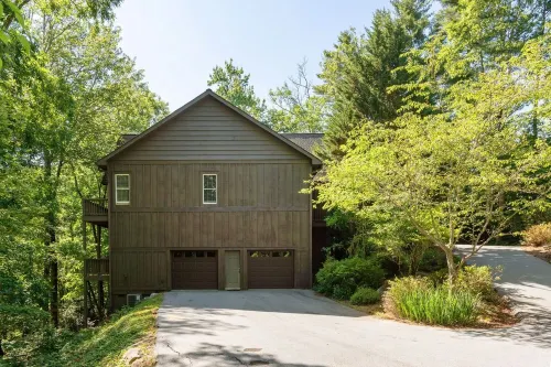 Luxe lodge-Sleeps 12-Close to Resort-Amenity Access