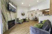 Next To Vegas Strip - Sleeps 6