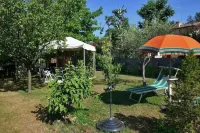 Single house with parking space and garden