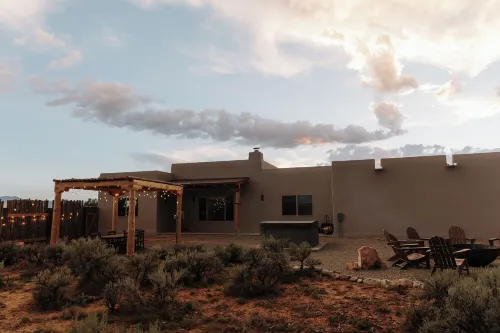 '24 Build, Views, TaosBoho, HotTub, Kiva, GameRoom