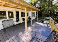 Osceola Lake House - 2 Miles to Downtown Hendersonville, NC - Free Paddle Gear