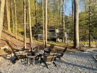 Lake View, Covered Porch, Pet Friendly with Fee & Golf Cart