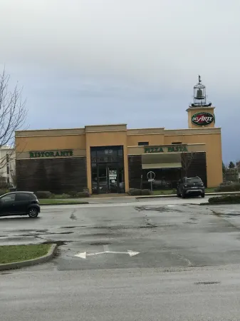 Renovated house with garage and 300 M2 of land,