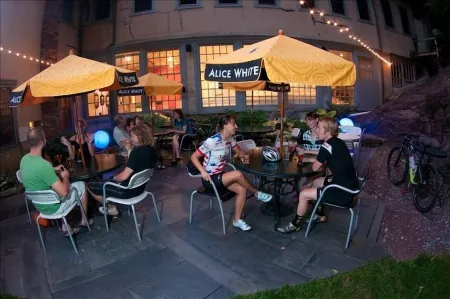 In Town Loft Apartment in 19th C Stone Wireworks Factory (2000+ sq ft)