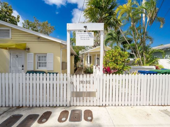 Prime Downtown Key West Spot - the Cozy Little Cottage!