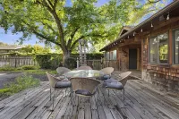 Parquet + Hex -- Best spot to enjoy Bidwell Park! Hotels near Crazy Horse Saloon