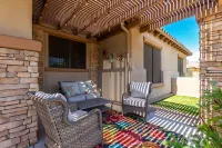 Walk to the Wigwam from this charming single-level condo!