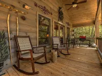 Rustic Log Cabin Retreat, Hot Tub + Firepit Hotels in Cherry Log