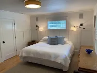 Oak Bluffs Family Retreat - Private Roundabout, Walk to the Beach & Downtown OB.