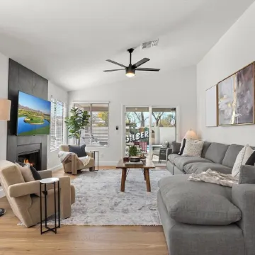 The Sunseeker near downtown Gilbert w/optional heated pool