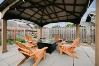 Spacious Family Home in Elizabeth Park: Parlor, GameRoom, Gazebo, Big Kitchen! - 3-نجوم