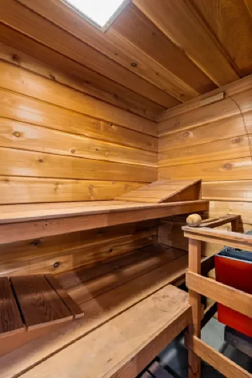 Luxury Waterfront Cabin on Lake Pend Oreille with Game Room - Fully Remodeled!