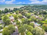 Beautiful 1920s Historic Home with Screened Porch‼️ Hotels in Grosse Pointe Park
