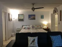 Beach, Shelling, Water Sport, Restaurant Right Across The Street!  Paradise!!