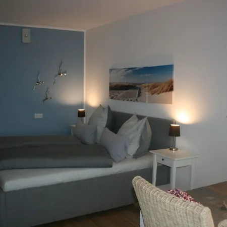 Apartment "Beachfront with Sea View and Sunny balcony"