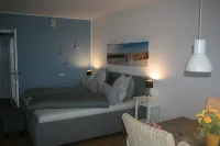Apartment "Beachfront with Sea View and Sunny balcony" - Bãi biển