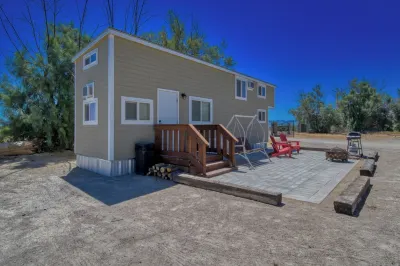 Tiny Home, close to Death Valley