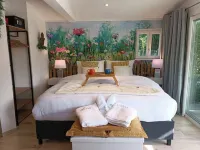 Lodges Bergerie des Deux Amours Hotels in Les Eyzies-de-Tayac-Sireuil