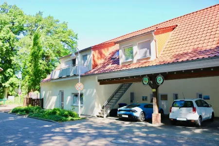 Comfortable mod. Apartment -Lighthouse-(95m2) in the middle of Steinhude, WLAN, wallbox, parking lot