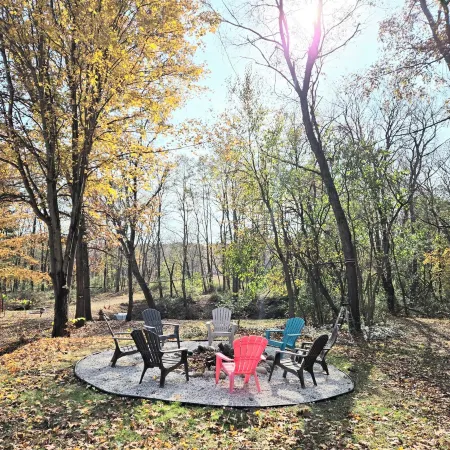 Cozy Michigan Retreat Near Wineries • Deck, Firepit & Fall Foliage