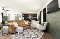 Everwood Cottage ^ Trees, Birds, and Quiet! Military Friendly