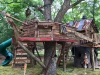 Luxury Near Gateway to Mt Rainier and National Forests. Veteran Owned.