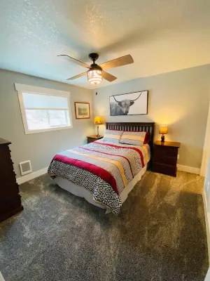 Newly Renovated Whitefish Vacation Home Cawdrey Gallery 주변 호텔
