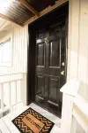 Pacific Northwest Living Guest House - 1 Bedroom + Loft with Queen Bed