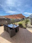 Appartement Jardin Terrasse Hotels near Les Jardins de la Terre