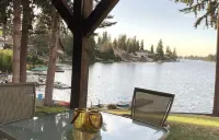 Waterfront - Hot Tub - Apartment on Beautiful Lake Tapps! What a view!