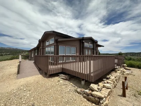 Mineral Spring at Zion. 15 Minutes to Zion's East gate! Beautiful hilltop home.