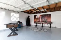 4BD REMODELED HOUSE, FIREPIT, GAMEROOM, CLEAN!