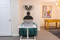 Sovereign Cottage-Parking , Self Check-in  & Wifi